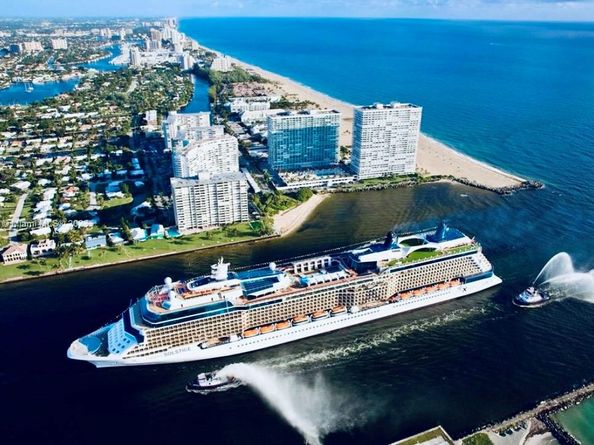 2620 SE 21st St, Fort Lauderdale FL 33316