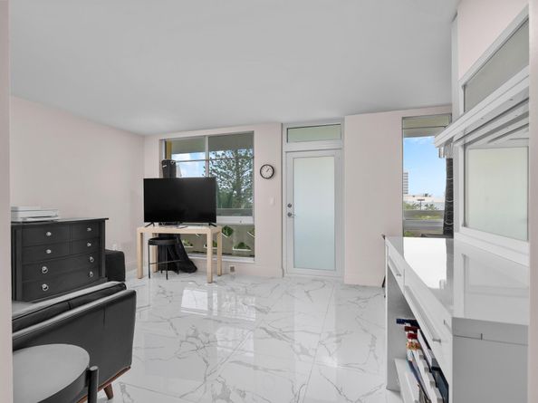 2400 NE 9th St 501, Fort Lauderdale FL 33304