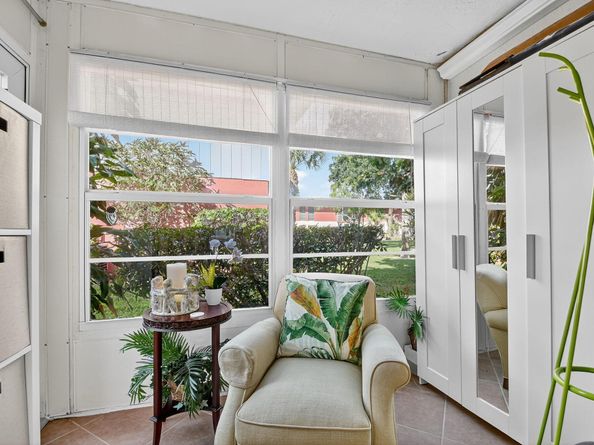 7 Golfs Edge D, West Palm Beach FL 33417