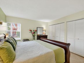 7 Golfs Edge D, West Palm Beach FL 33417