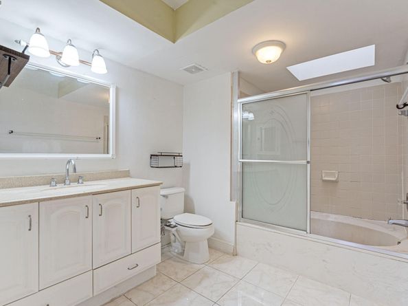 13022 SW 88 Terrace North 201, Miami FL 33186