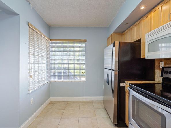 13022 SW 88 Terrace North 201, Miami FL 33186