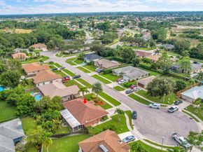 112 Laurel Way, Royal Palm Beach FL 33411