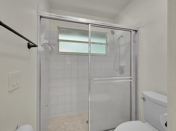 112 Laurel Way, Royal Palm Beach FL 33411