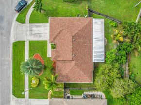 112 Laurel Way, Royal Palm Beach FL 33411