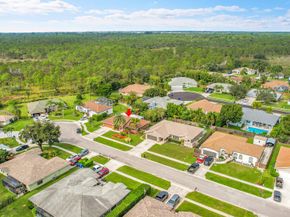 112 Laurel Way, Royal Palm Beach FL 33411