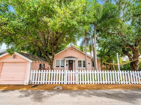 711 NE 17th Ave, Fort Lauderdale FL 33304