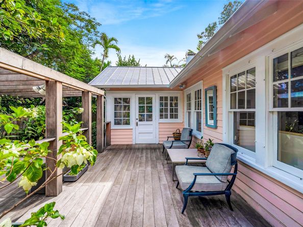 711 NE 17th Ave, Fort Lauderdale FL 33304