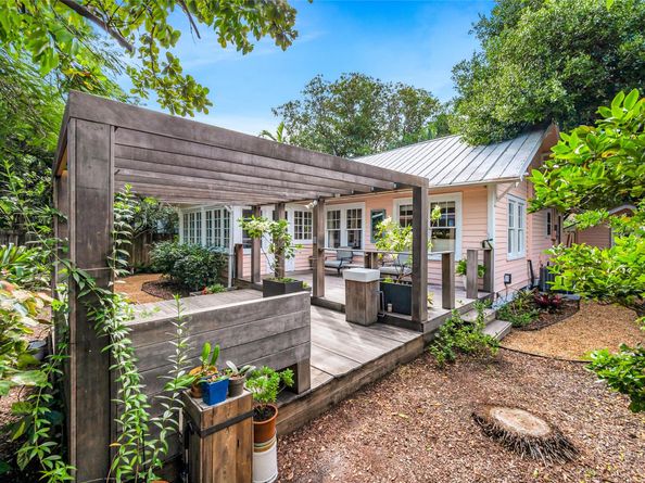 711 NE 17th Ave, Fort Lauderdale FL 33304