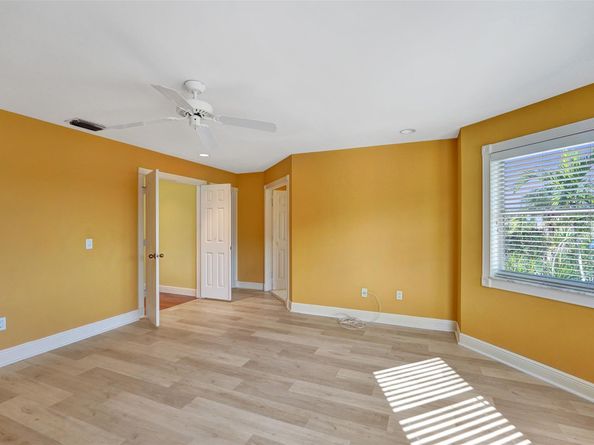 10902 Tamoron Ln, Boca Raton FL 33498