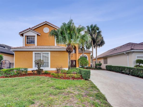 10902 Tamoron Ln, Boca Raton FL 33498