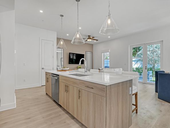 112 Royal Palm Circle, Tequesta FL 33469