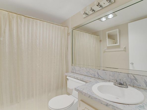 143 Somerset G, West Palm Beach FL 33417