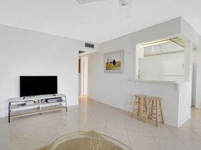 143 Somerset G, West Palm Beach FL 33417