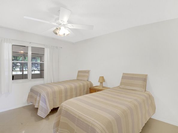 143 Somerset G, West Palm Beach FL 33417