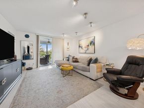 5961 NW 2nd Avenue 304, Boca Raton FL 33487