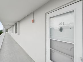 5961 NW 2nd Avenue 304, Boca Raton FL 33487