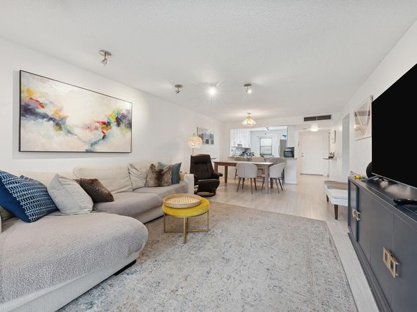 5961 NW 2nd Avenue 304, Boca Raton FL 33487