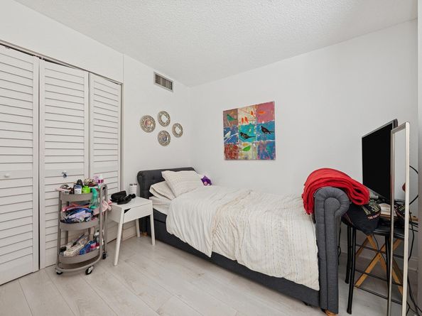 5961 NW 2nd Avenue 304, Boca Raton FL 33487