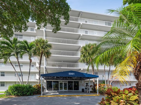 5961 NW 2nd Avenue 304, Boca Raton FL 33487