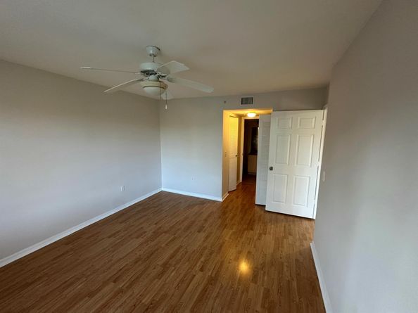 4211 San Marino Boulevard 304, West Palm Beach FL 33409