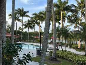 4211 San Marino Boulevard 304, West Palm Beach FL 33409