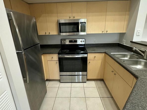 4211 San Marino Boulevard 304, West Palm Beach FL 33409