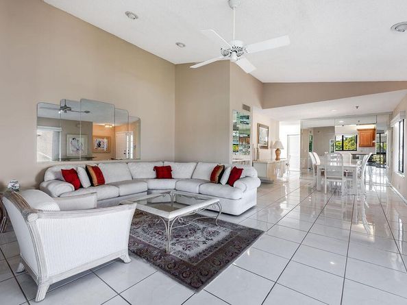 7689 Glendevon Lane 1805, Delray Beach FL 33446