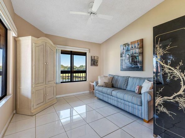 7689 Glendevon Lane 1805, Delray Beach FL 33446