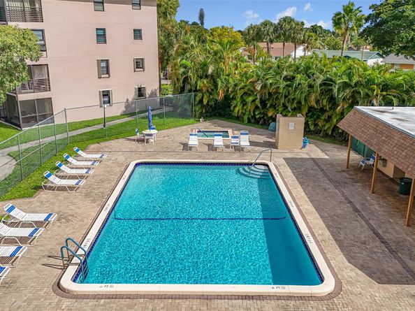 4930 E Sabal Palm Blvd 301, Tamarac FL 33319