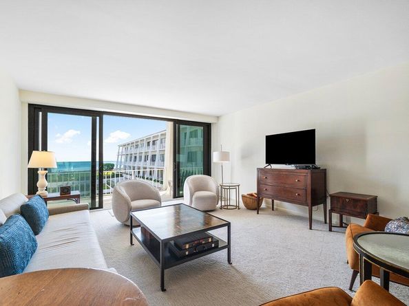 2275 S Ocean Boulevard 205a, Palm Beach FL 33480