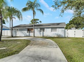 1207 Choctaw Street, Jupiter FL 33458