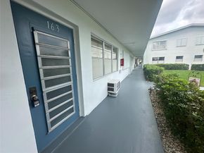 163 Markham H 163, Deerfield Beach FL 33442
