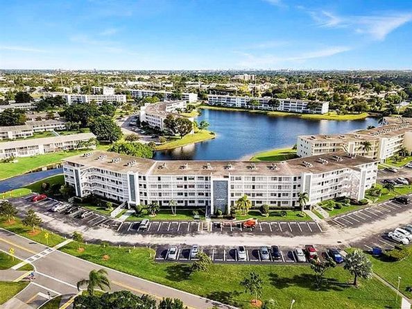 163 Markham H 163, Deerfield Beach FL 33442