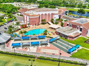 163 Markham H 163, Deerfield Beach FL 33442