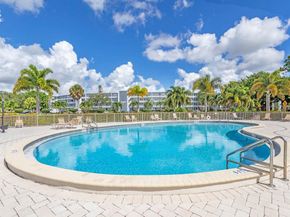 163 Markham H 163, Deerfield Beach FL 33442