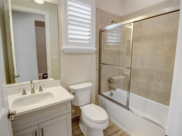 8805 NW 37th Dr, Coral Springs FL 33065