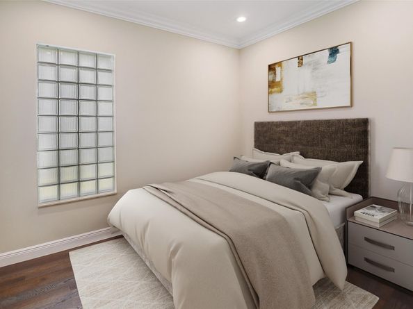 8805 NW 37th Dr, Coral Springs FL 33065