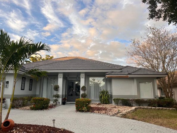 12499 Classic Dr, Coral Springs FL 33071