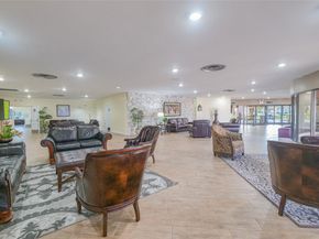 9380 Sunrise Lakes Blvd 207, Sunrise FL 33322