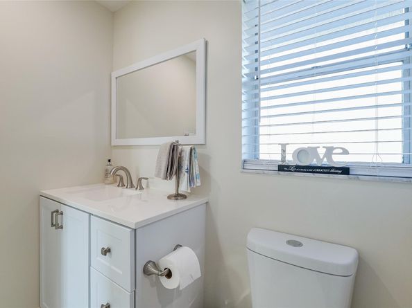 9380 Sunrise Lakes Blvd 207, Sunrise FL 33322