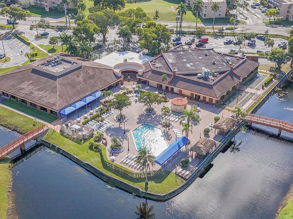 9380 Sunrise Lakes Blvd 207, Sunrise FL 33322