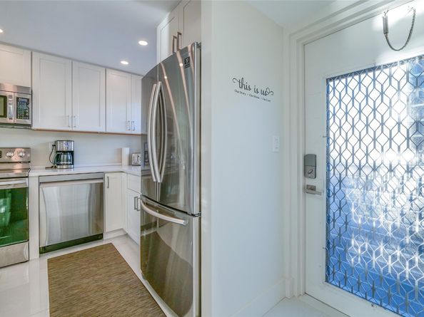 9380 Sunrise Lakes Blvd 207, Sunrise FL 33322