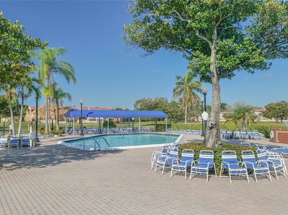 9380 Sunrise Lakes Blvd 207, Sunrise FL 33322