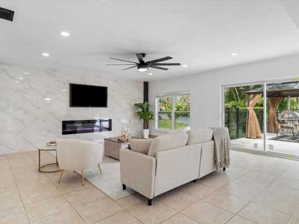 12725 Kingsway Road, Wellington FL 33414