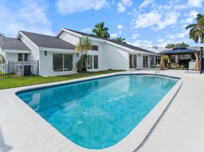 12725 Kingsway Road, Wellington FL 33414