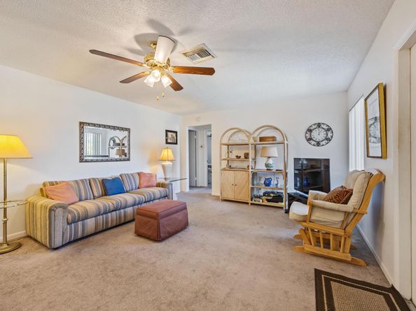 3622 La Playas Court B2, Greenacres FL 33463