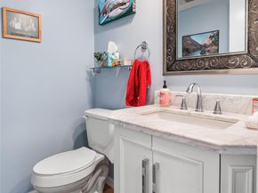 3930 Oaks Clubhouse Dr 304, Pompano Beach FL 33069