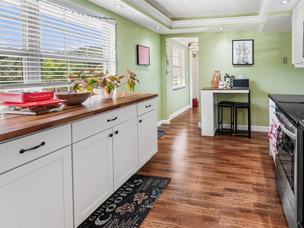 3930 Oaks Clubhouse Dr 304, Pompano Beach FL 33069