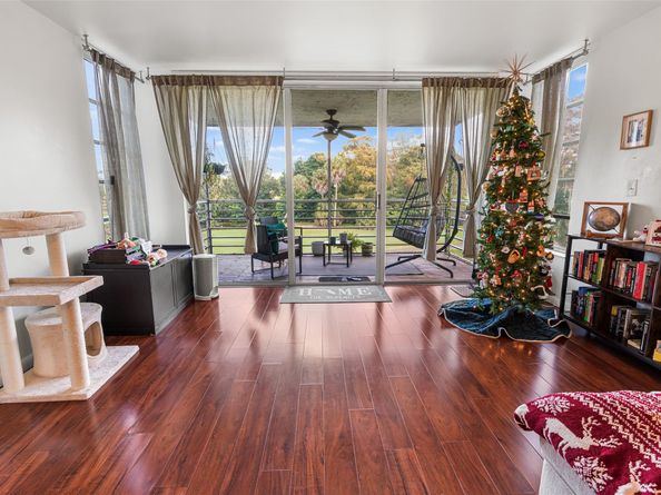 3930 Oaks Clubhouse Dr 304, Pompano Beach FL 33069